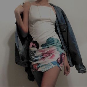 Short dress With flowers.NO JACKET INCLUDED.